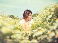 这些生肖女最容易被甜言蜜语感动