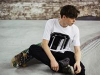 跟女生相比，12星男的敏感程度如何