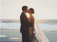 被O型男宠爱的女人，美出了天际