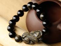 黑曜石貔貅手链戴左手还是右手