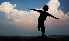 老梦见自己在飞是怎么回事？