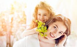 当了妈妈，一样美翻天的星座女