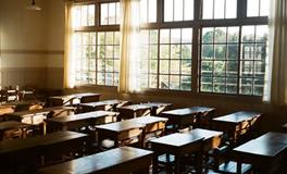 “名利脚下踩，情义两肩挑”的星座