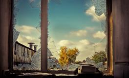 梦见玻璃碎了是什么意思