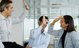 成为领导后，你和下属的关系处的怎样呢？