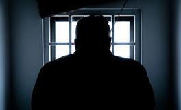 梦见自己坐牢是什么意思