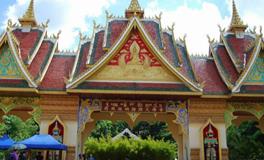 傣族泼水节的由来与传说