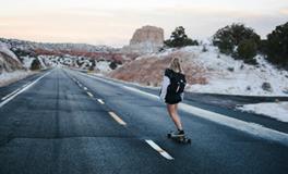 女人梦见两只猫