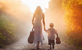 爸爸属牛妈妈属狗孩子属什么好