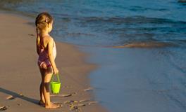 孕妇梦到别人家小女孩