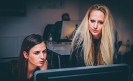 职场中，你会遭到同事排挤打压吗？