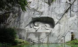 梦见黑棺材是什么意思