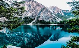 梦见地里好多水