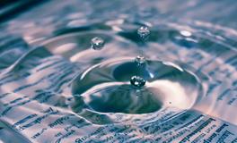 梦见有人死在自己家里