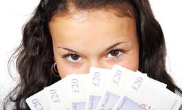 梦见别人给我钱是什么意思