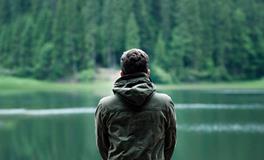 梦见打自己老婆好不好