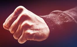 梦见两个男人打架