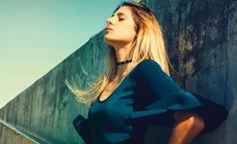 梦见给别人梳头预示着什么