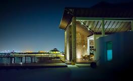 梦到房子外面全是水