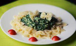 梦见我请很多人吃饭