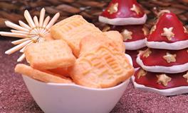 梦见和死去的人一起吃饭