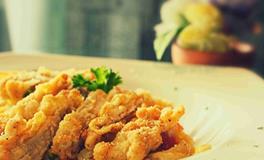 梦见在别人家吃饭是什么意思