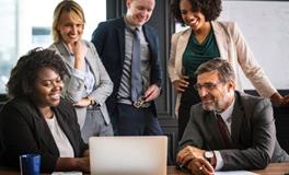 如何与属狗的同事相处