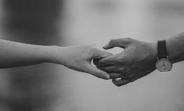 梦见抬死人没有棺材