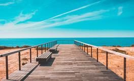 做梦梦到自己吐