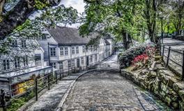 晚上梦到鬼压身