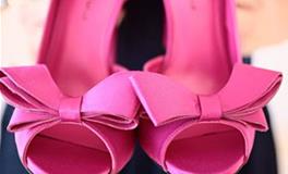 白羊座的婚纱鞋子