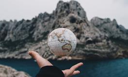 梦到自己掉粪坑