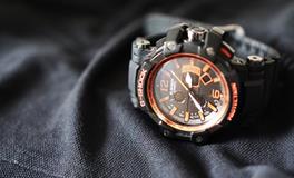 梦到老人穿红色衣服