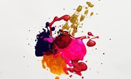 女人梦到被猫咬手出血