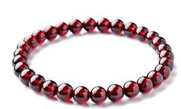 摩羯座的专属宝石