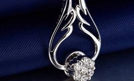 金牛座的钻石项链