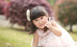 水字旁的字女孩取名