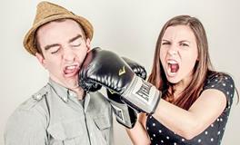 孕妇梦见自己和别人打架