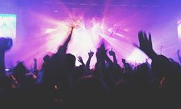 梦见很多人来抓自己