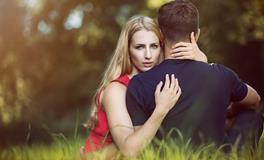 梦见女朋友背叛自己是什么意思