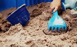 梦见自己挖坑埋自己