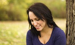 梦见几颗牙齿松了掉了