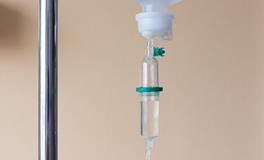 梦见自己打吊瓶