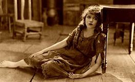 梦见班主任哭了是什么意思