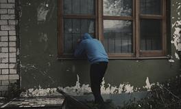 梦见家里被盗门被破坏