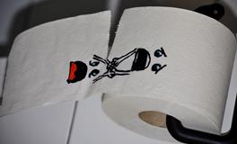 梦见上厕所没纸有什么含义