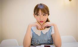 心理测试：四个手捧花，你会选哪个，测你身边小人多还是贵人多？