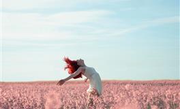 越爱越深，哪些星座最长情，一旦爱上就深陷其中无法自拔