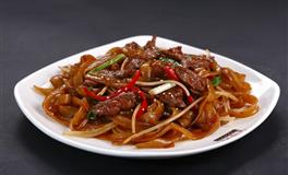 对爱情高期待，或者对生活有计划，不建议晚婚的星座