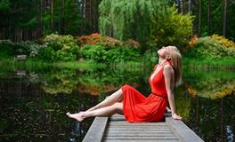 属龙本命年红内衣什么时候穿，本命年穿红色有什么好处